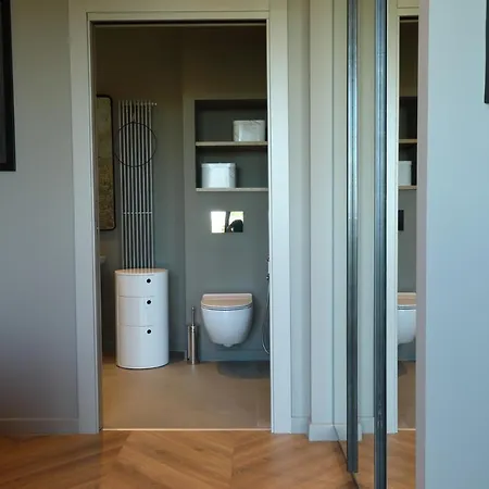 Carla In Appartement *